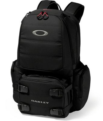 oakley luggage set