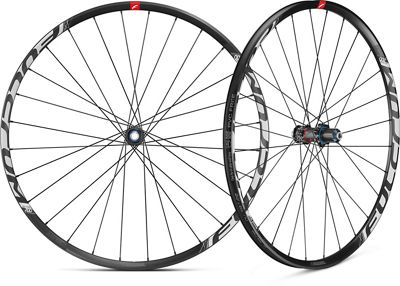cube stereo 160 hybrid race