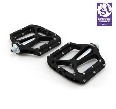 plastic flat pedals